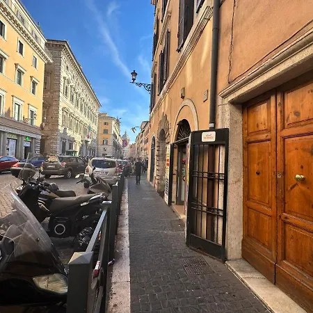 Fiorano A Piazza Navona Rome